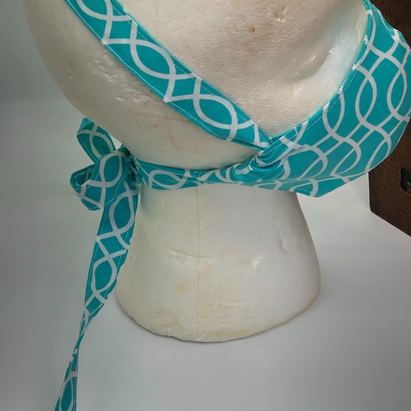 Face Mask Teal/White Print with Adjustable Ties - Picture 3 of 8